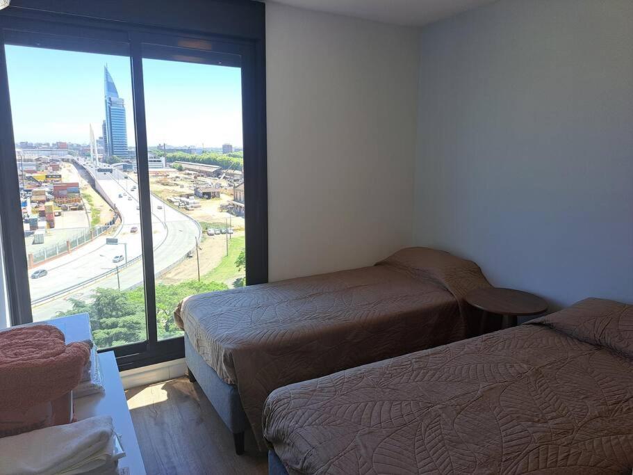 2 Dormitorios, Parking, ¡nuevo! Apartment Montevideo